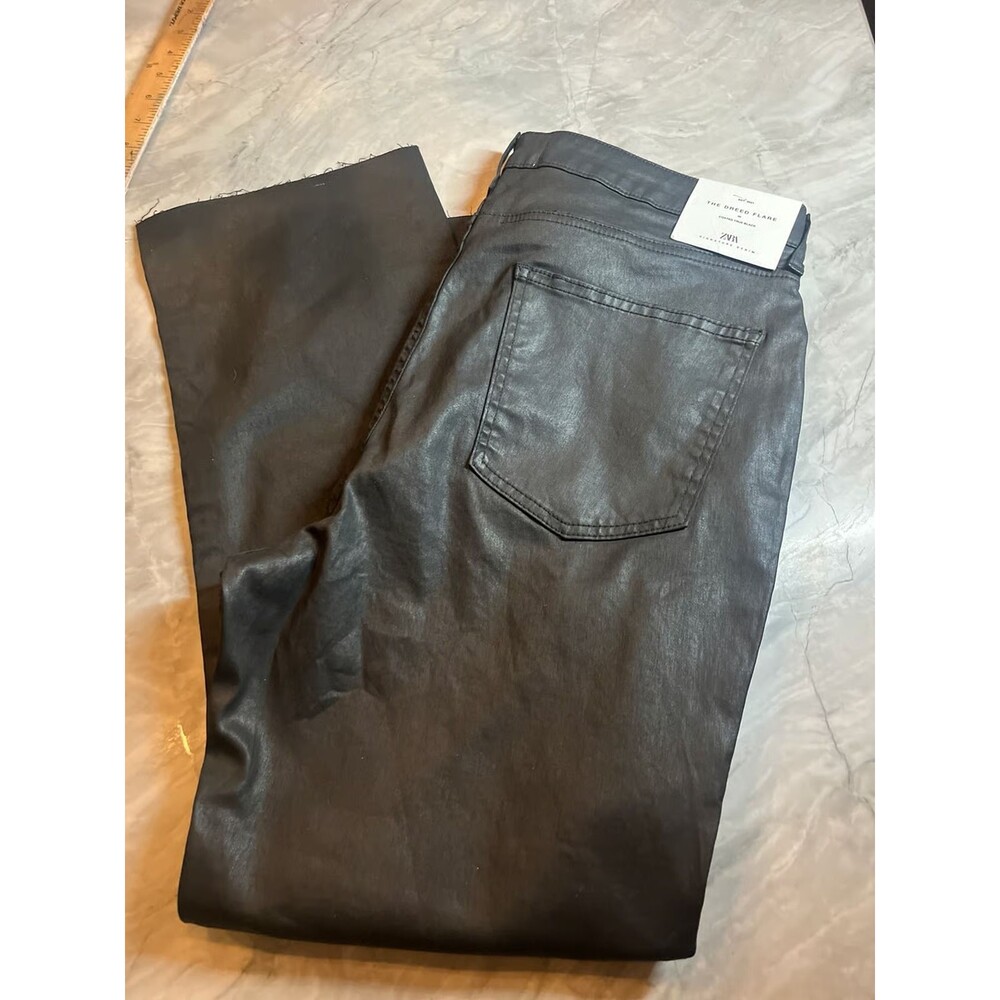 Jeans Zara Dreed Flare jeans black NWT!